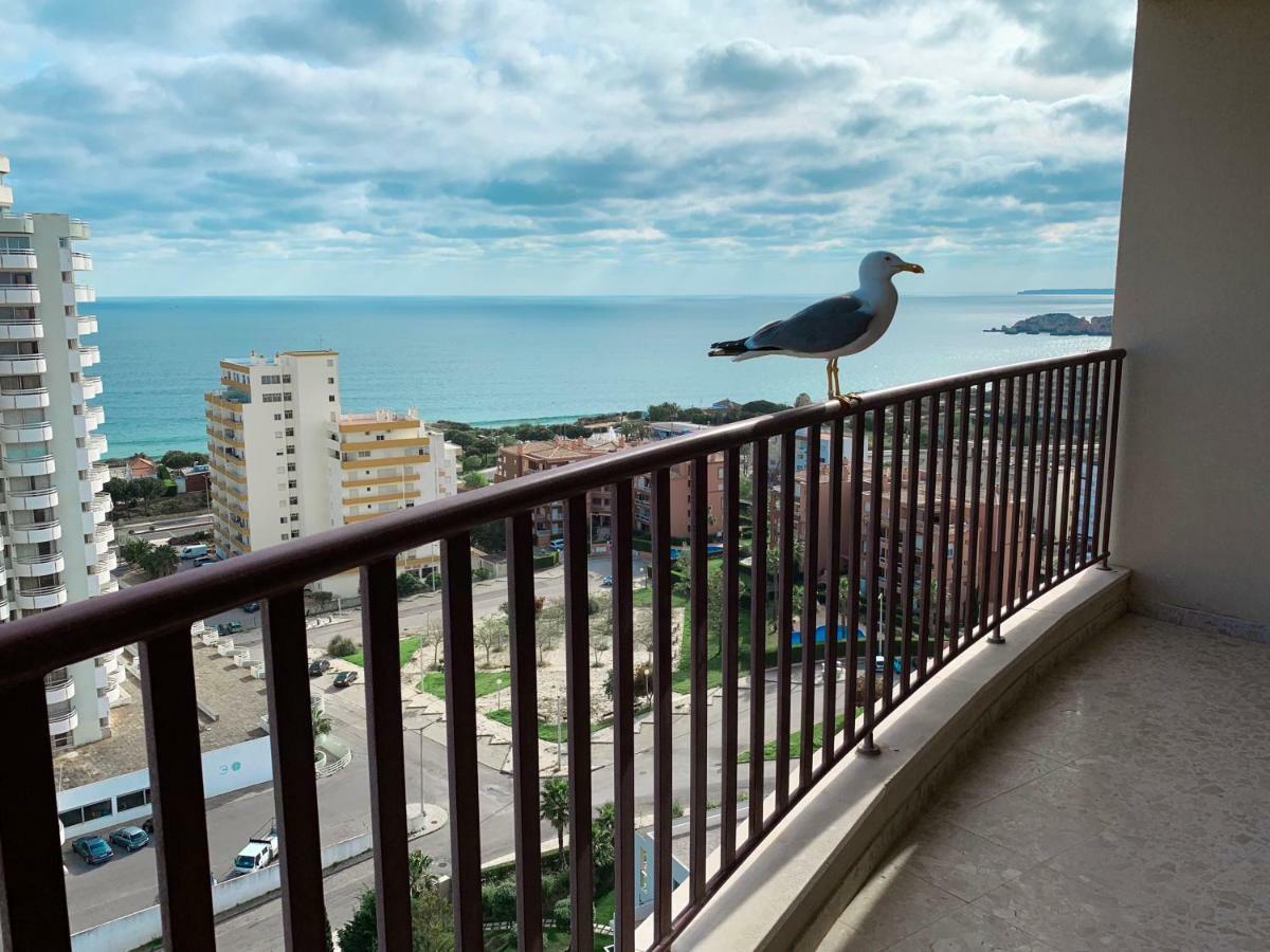 Panoramic Apartment In Portimao: Ocean View, Wifi المظهر الخارجي الصورة