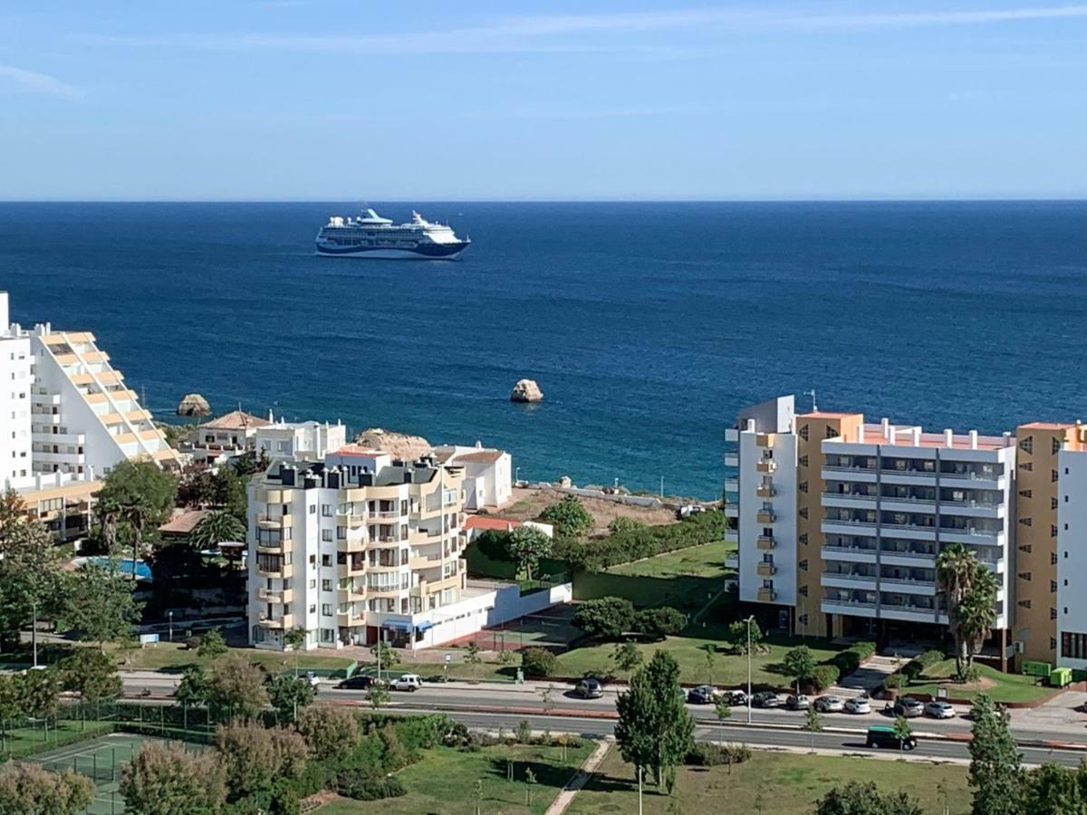 Panoramic Apartment In Portimao: Ocean View, Wifi المظهر الخارجي الصورة